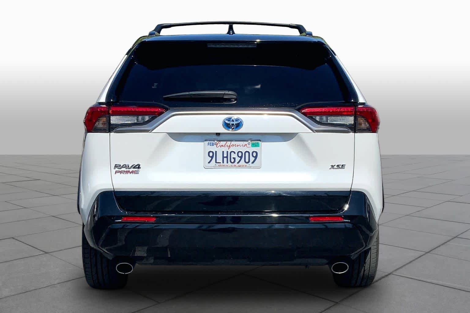 Used 2024 Toyota RAV4 XSE w/ Weather Package AWD/4WD image 4
