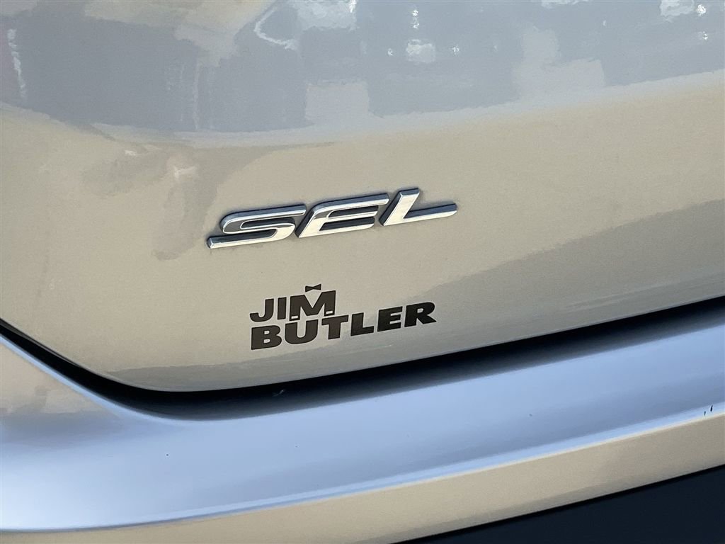 Used 2024 Ford Edge SEL image 32