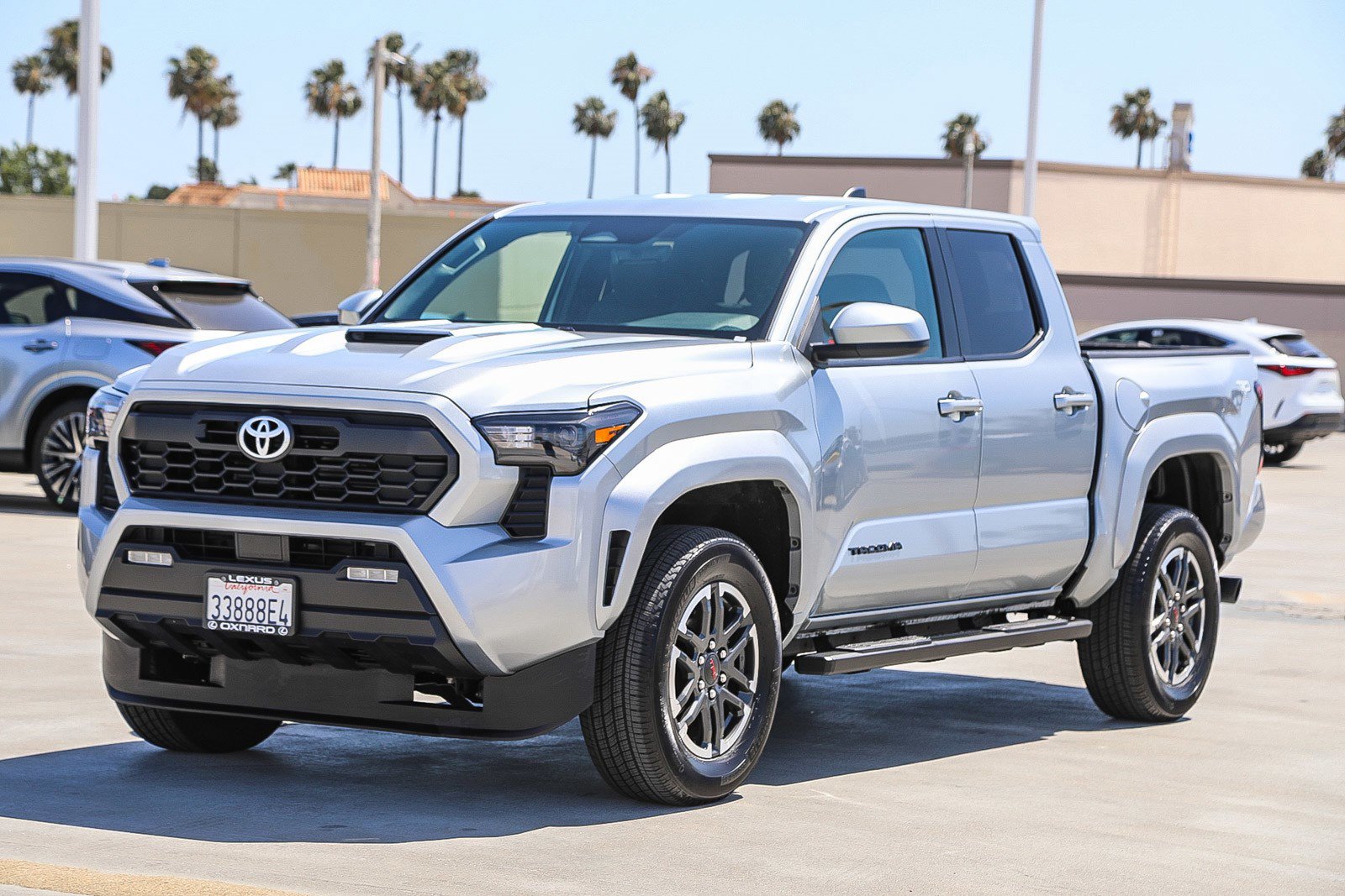 Used 2025 Toyota Tacoma TRD Sport RWD image 3
