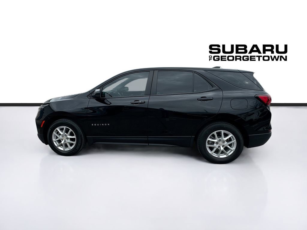 Used 2023 Chevrolet Equinox LS image 4