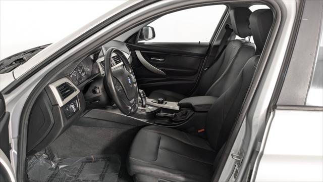 Used 2016 BMW 320i xDrive Sedan AWD/4WD image 14