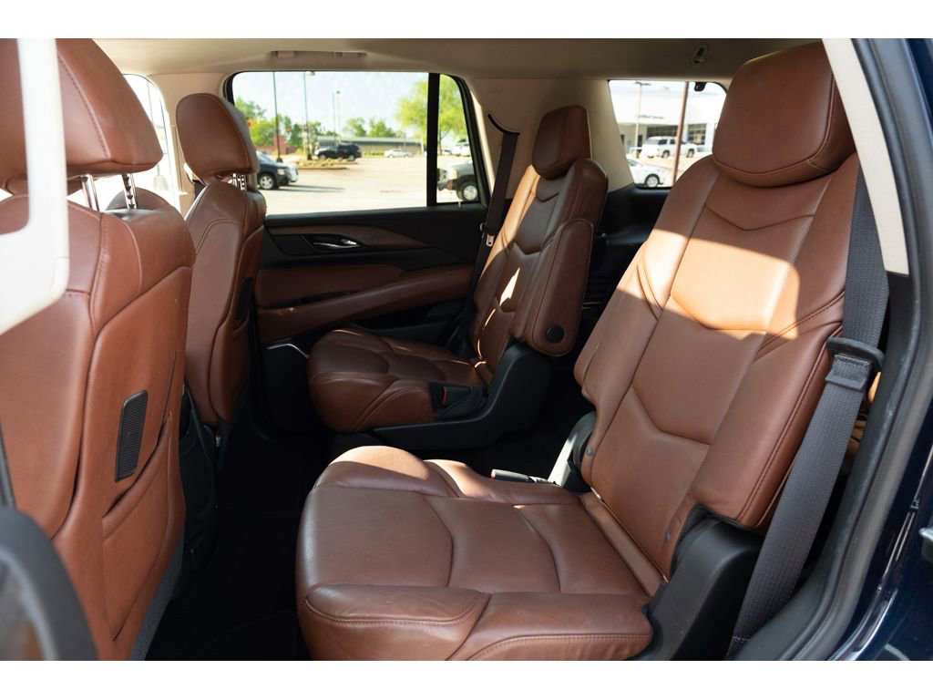 Used 2019 Cadillac Escalade Luxury image 13