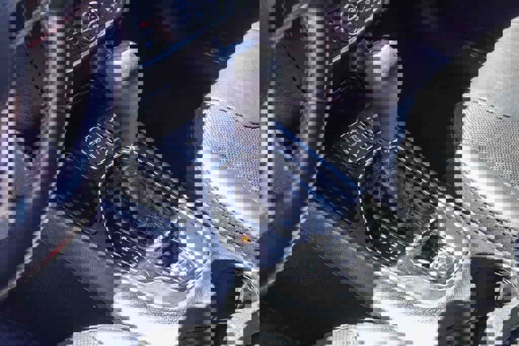 Used 2019 Jeep Cherokee Limited image 18