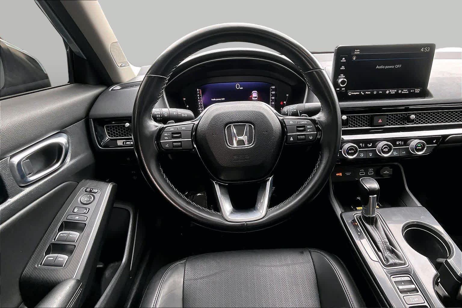 Used 2022 Honda Civic Touring image 6