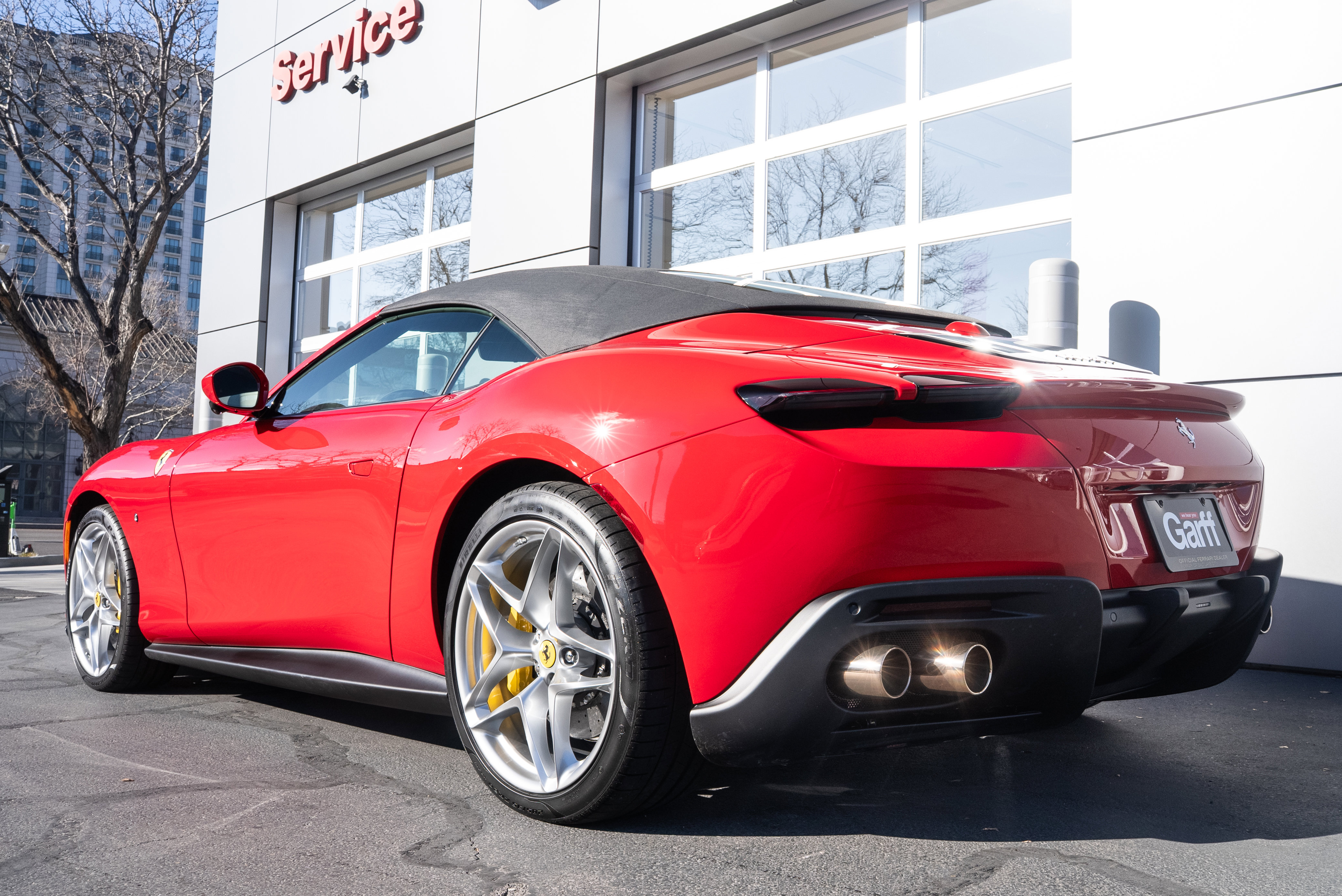 Used 2025 Ferrari Roma Spider image 5