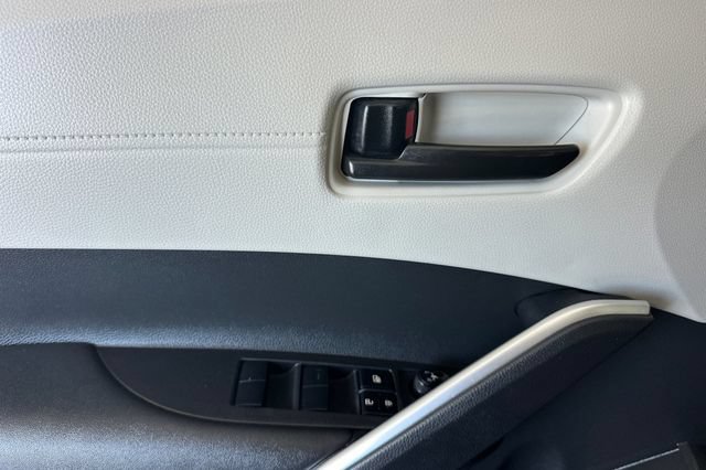 Certified 2023 Toyota Corolla Cross LE w/ Moonroof Package FWD image 14