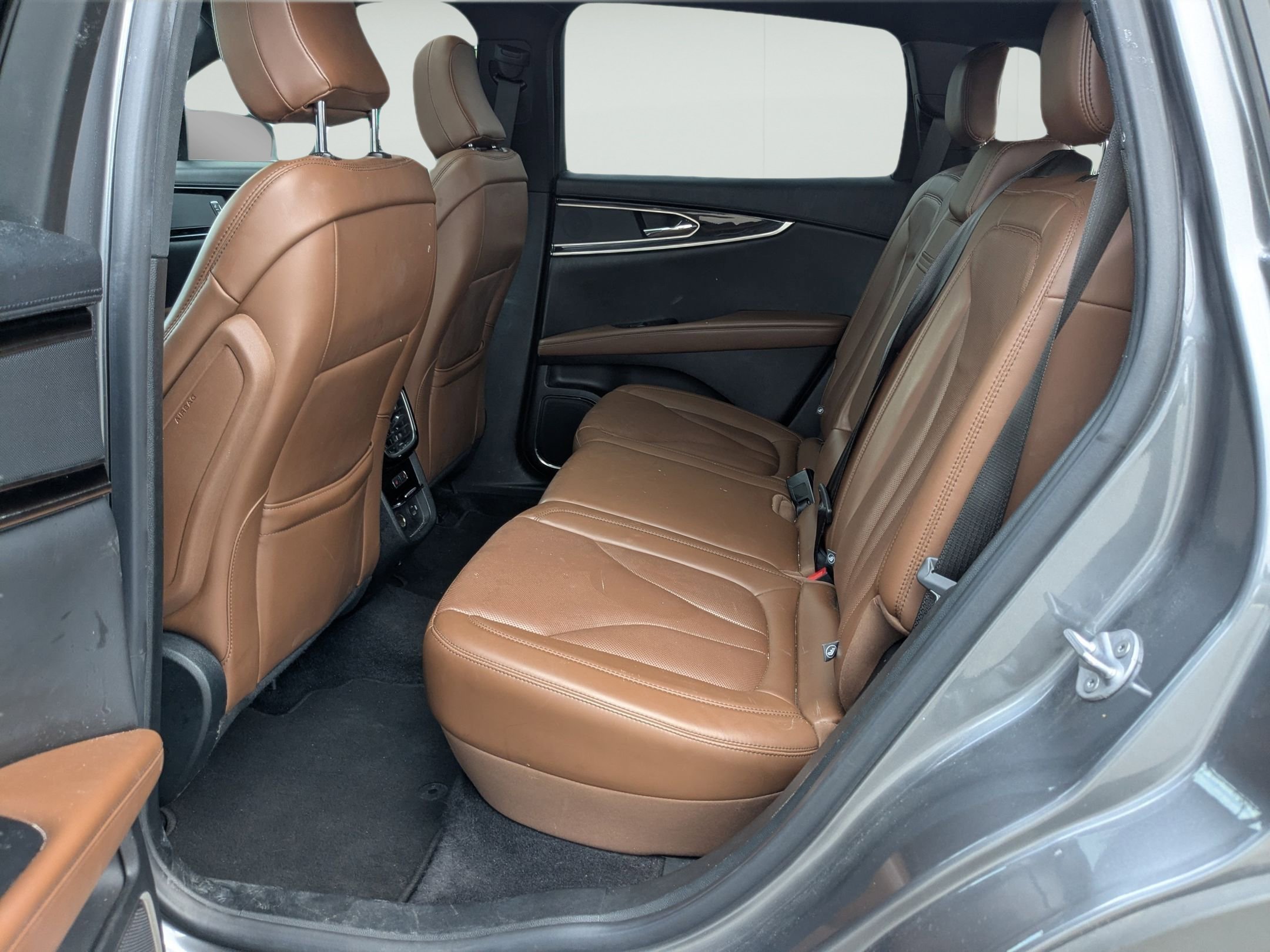 Used 2022 Lincoln Nautilus Reserve FWD image 21