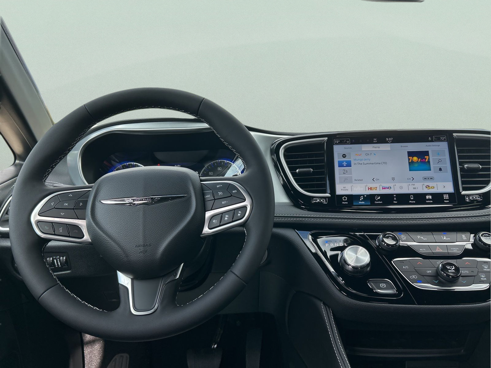 New 2026 Chrysler Pacifica Limited FWD image 23