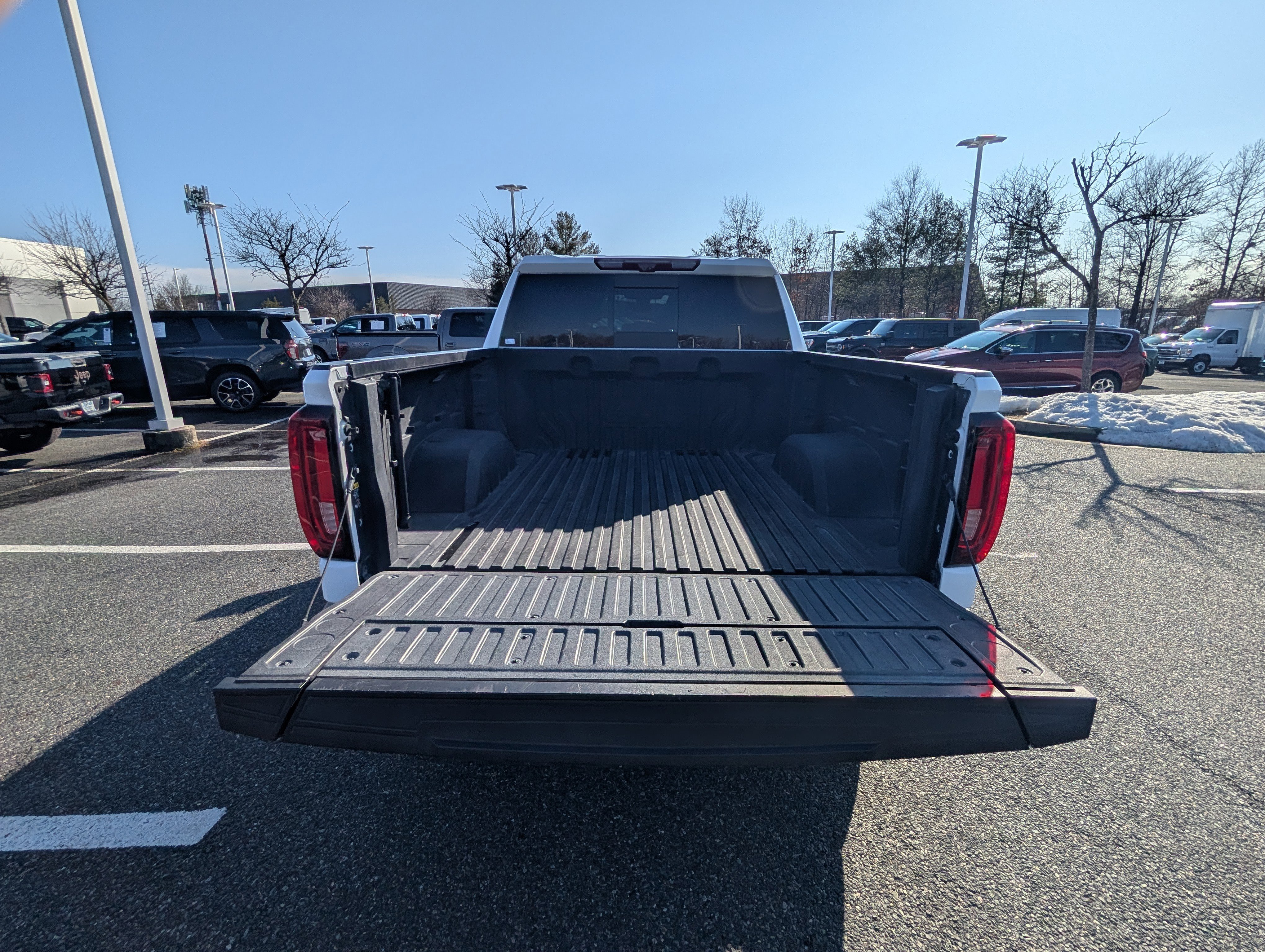 Used 2021 GMC Sierra 1500 AT4 w/ AT4 Premium Package image 10