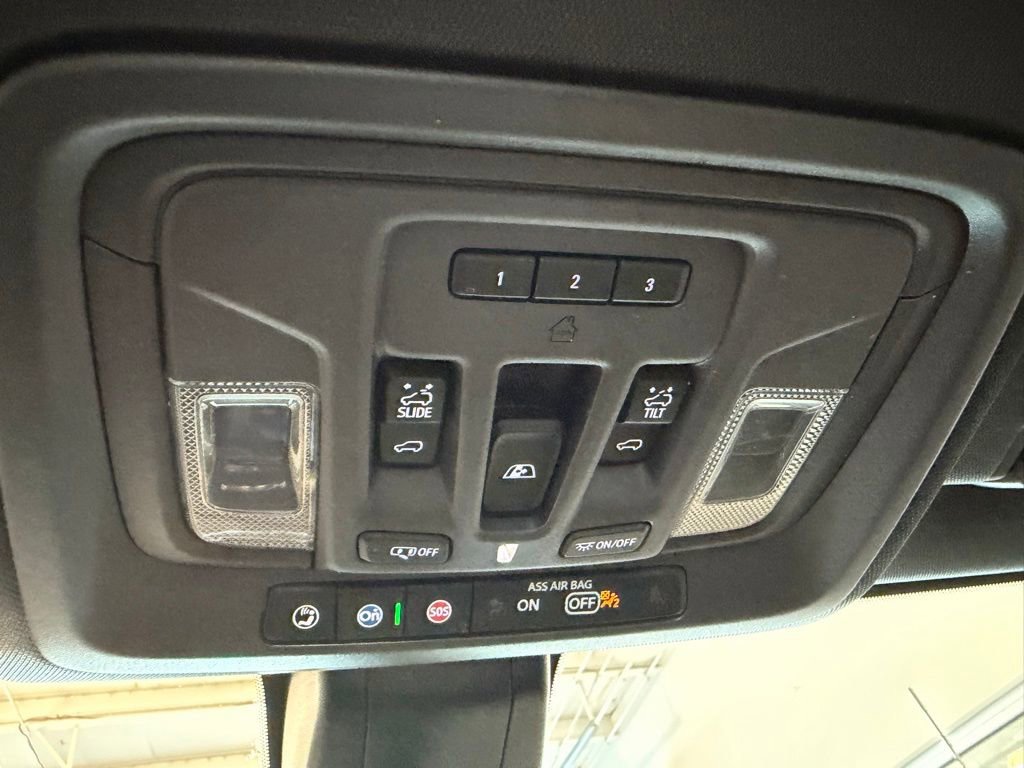 Used 2023 GMC Sierra 2500 Denali w/ Denali Ultimate Package image 21