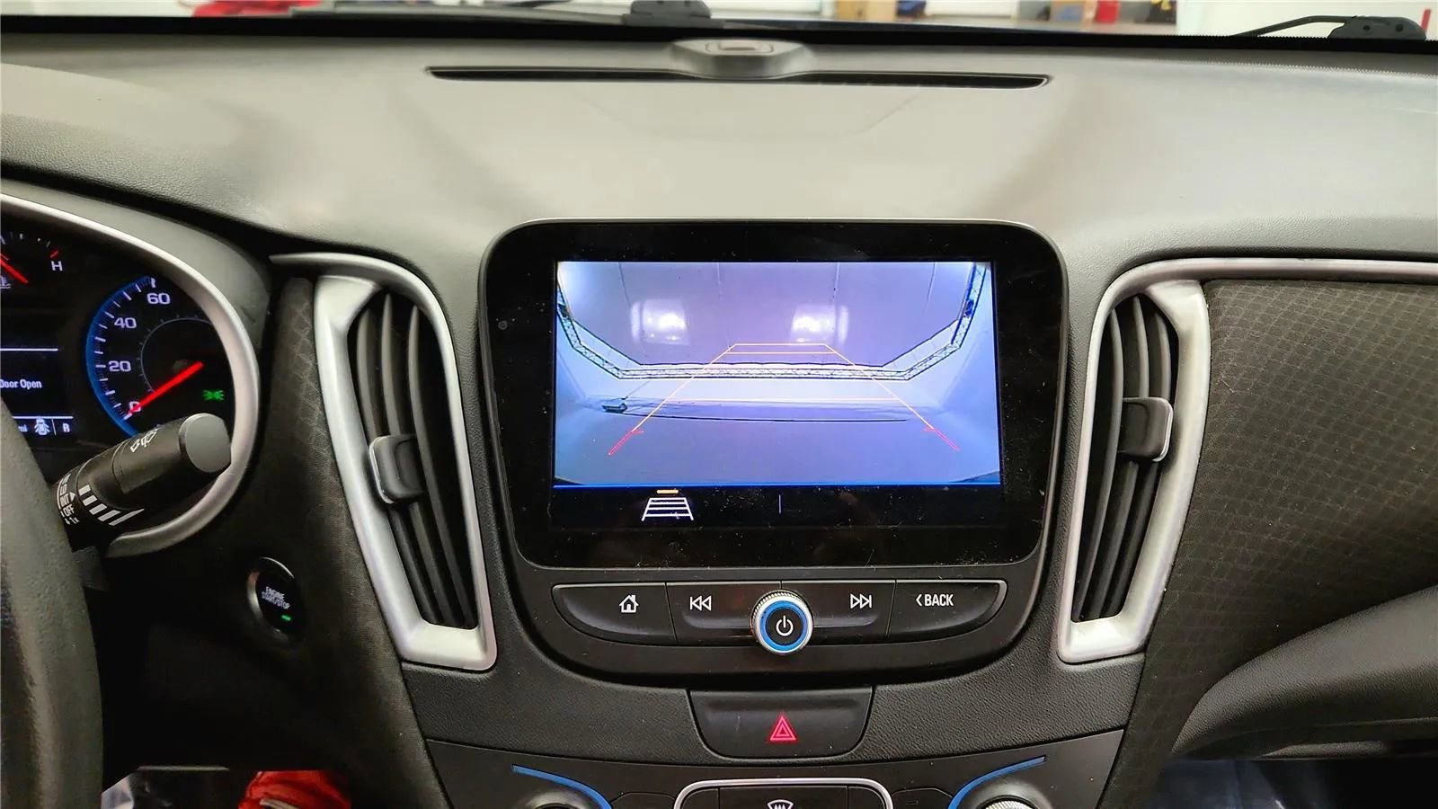 Used 2019 Chevrolet Malibu LS w/ Driver Confidence Package FWD image 25