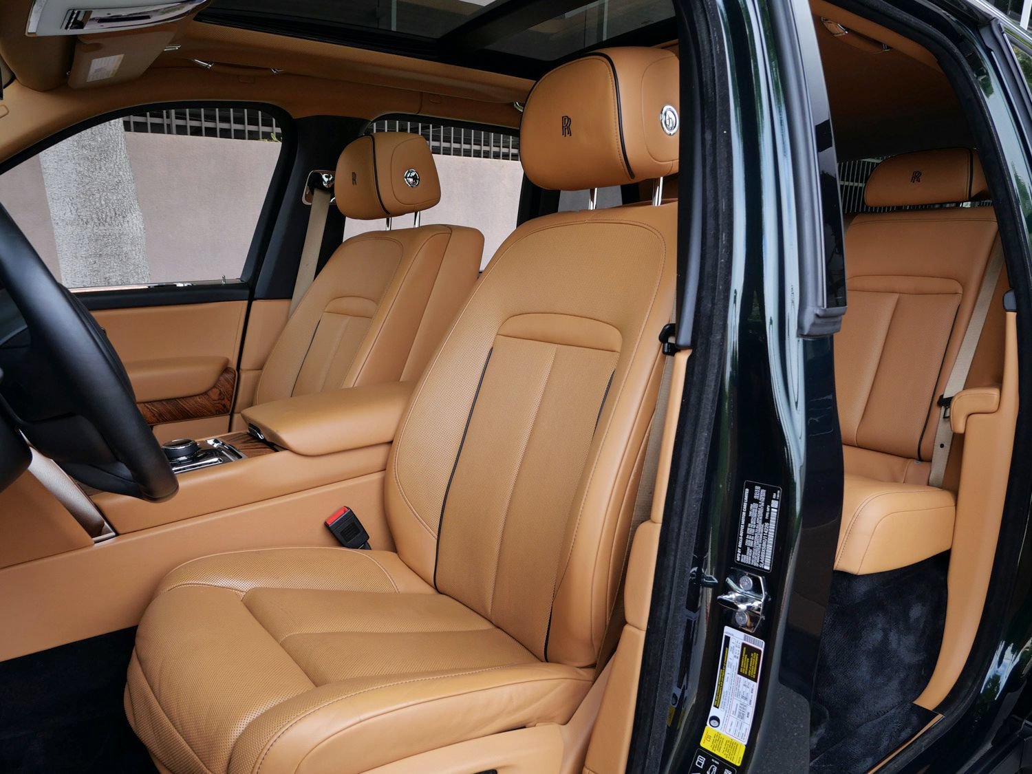 Used 2019 Rolls-Royce Cullinan AWD/4WD image 28