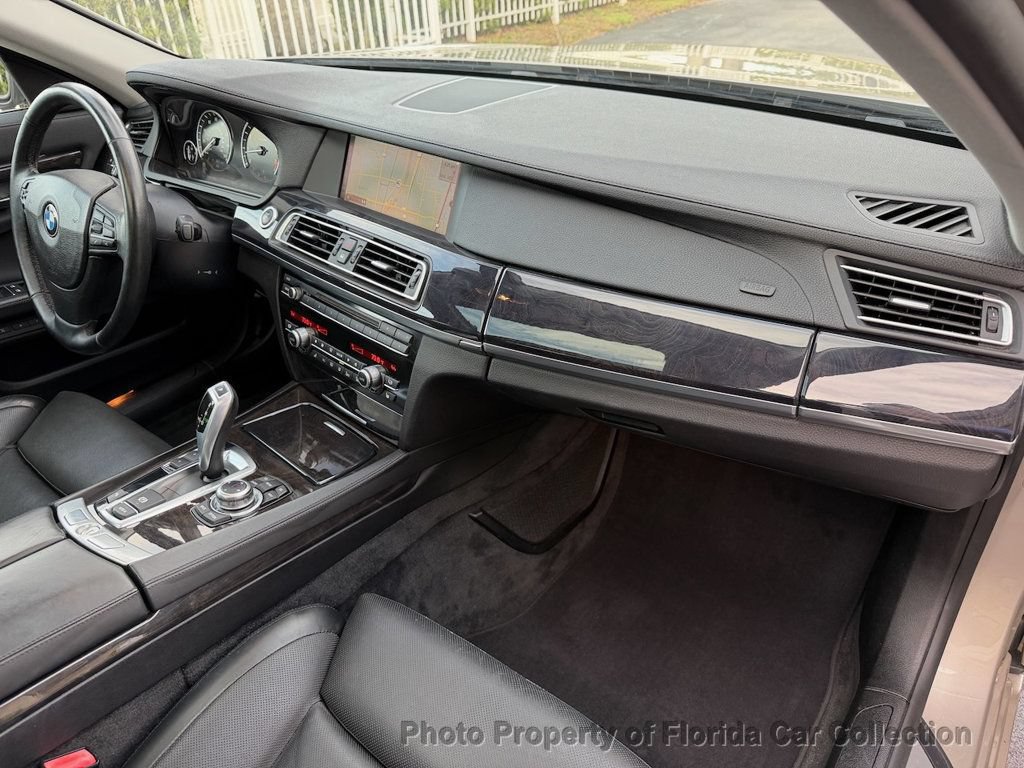 Used 2011 BMW 750i RWD image 35