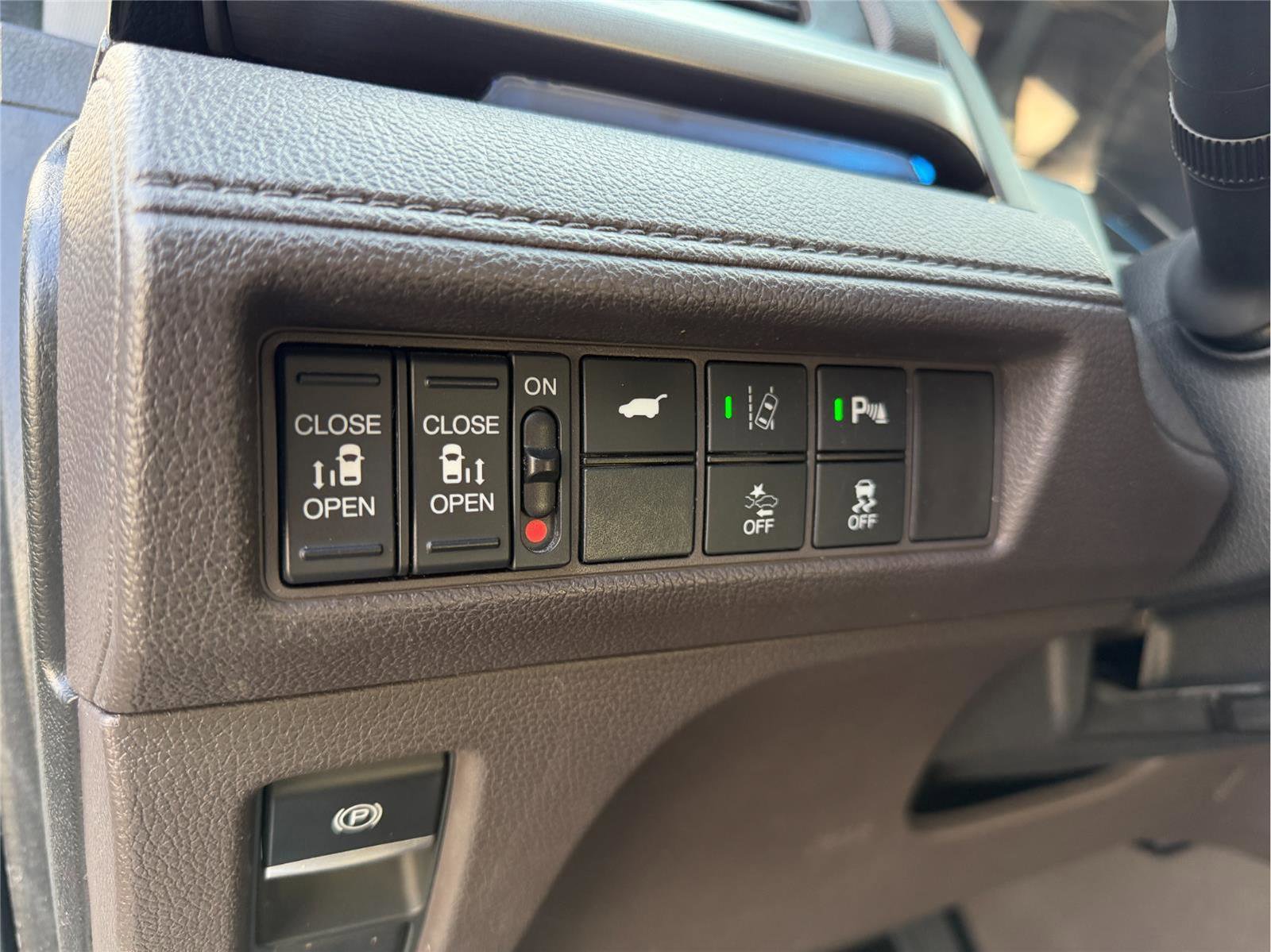 Used 2020 Honda Odyssey Elite image 12