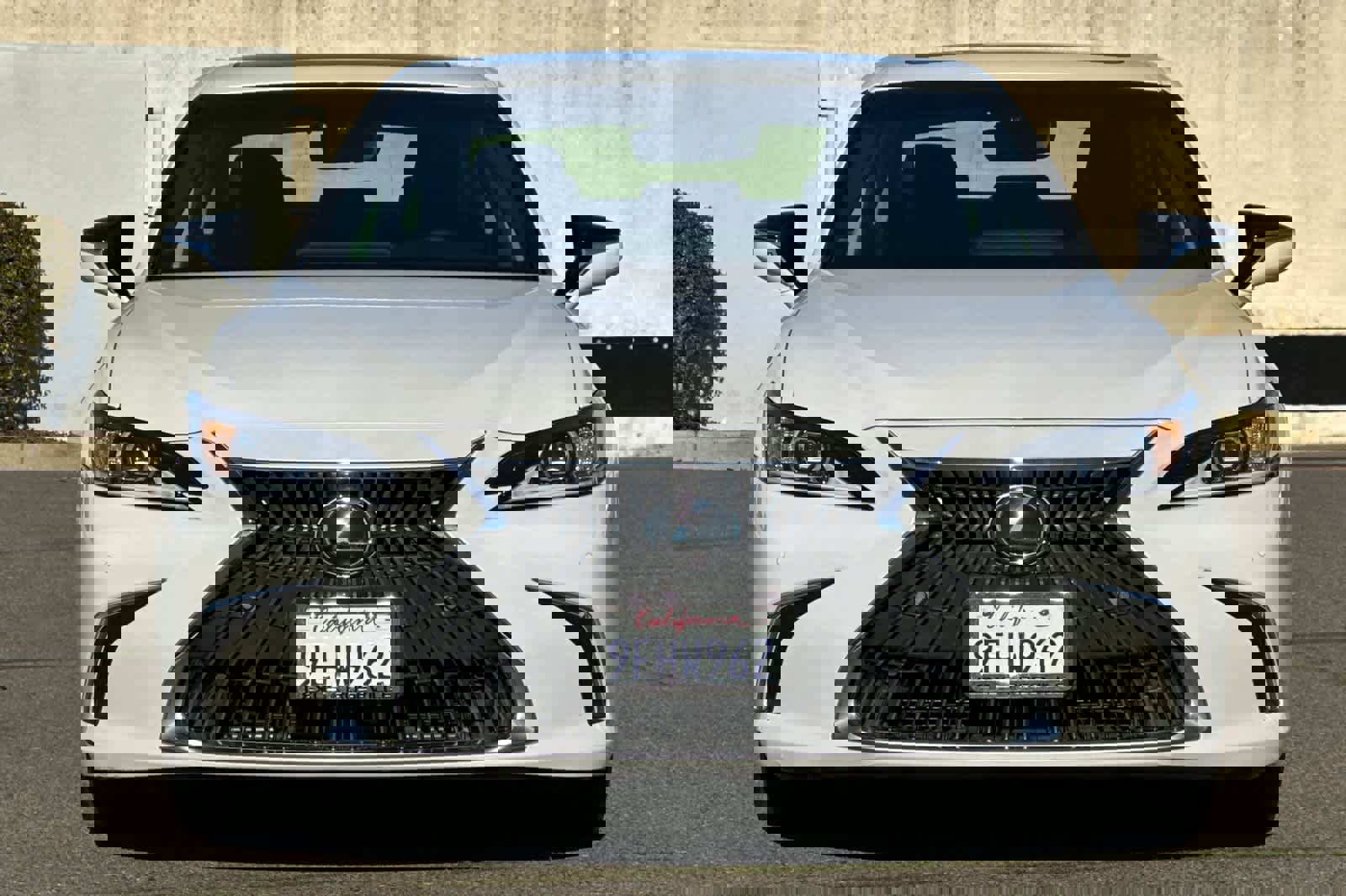 Used 2023 Lexus ES 300h w/ Premium Package image 10