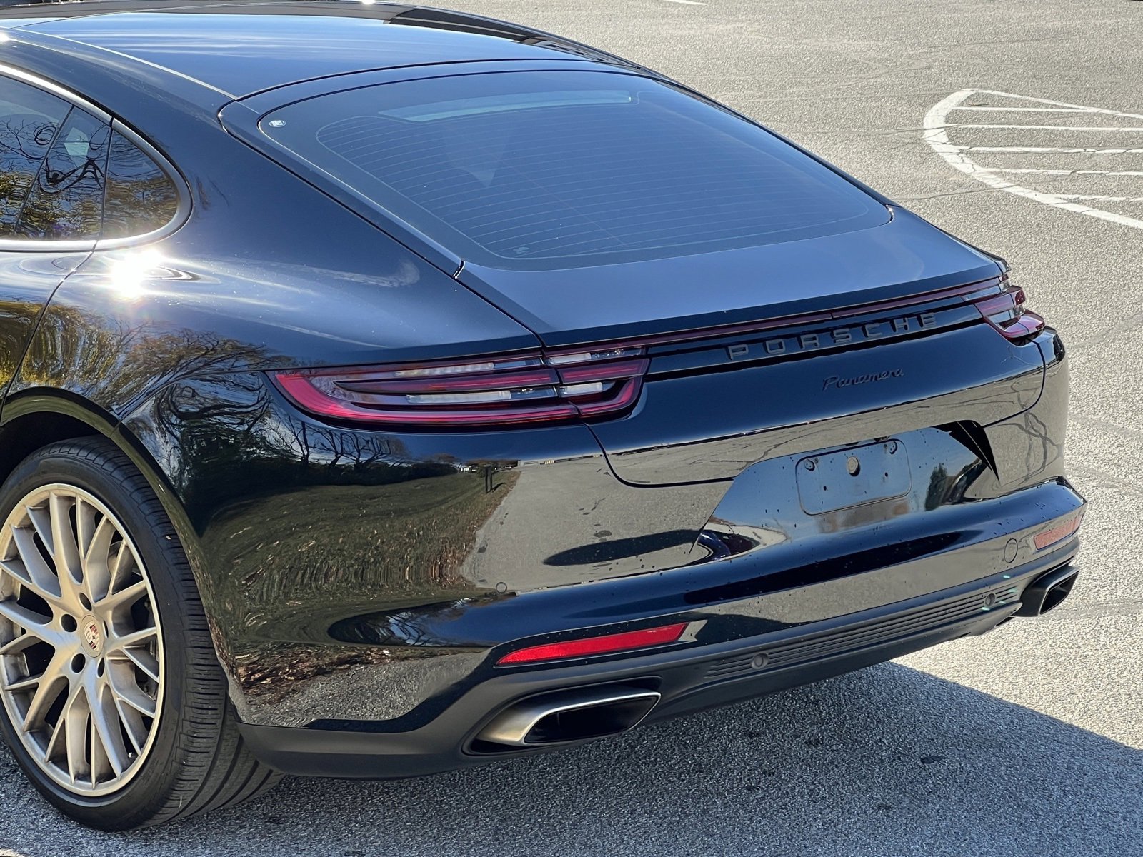 Certified 2020 Porsche Panamera Edition image 8