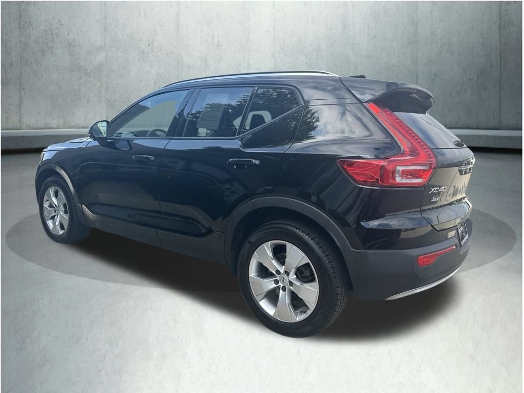 Used 2019 Volvo XC40 T5 Momentum AWD/4WD video 3