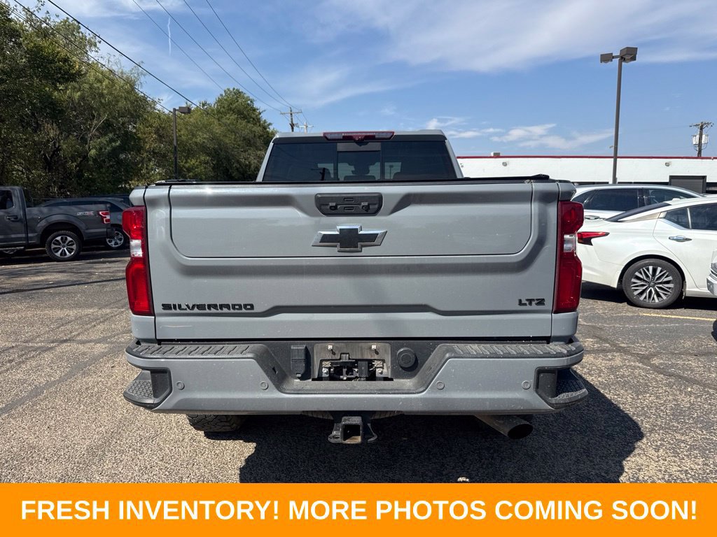 Used 2024 Chevrolet Silverado 2500 LTZ w/ LTZ Plus Package AWD/4WD image 3