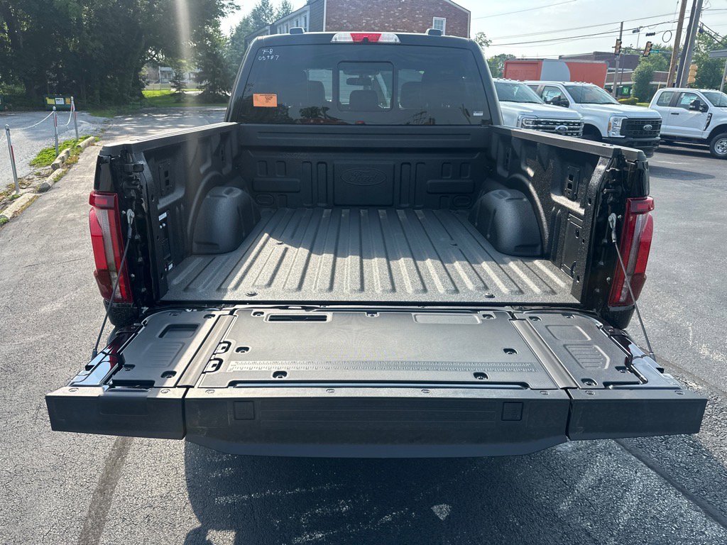 New 2025 Ford F150 Platinum w/ Equipment Group 702A High image 18