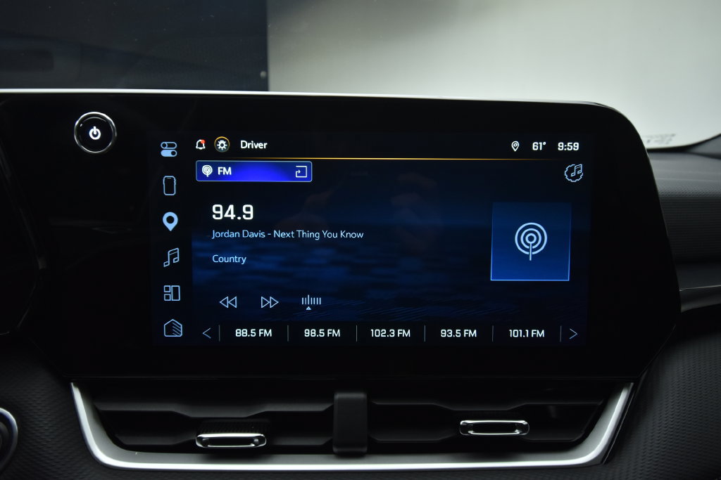 Used 2025 Chevrolet Equinox LT FWD image 13