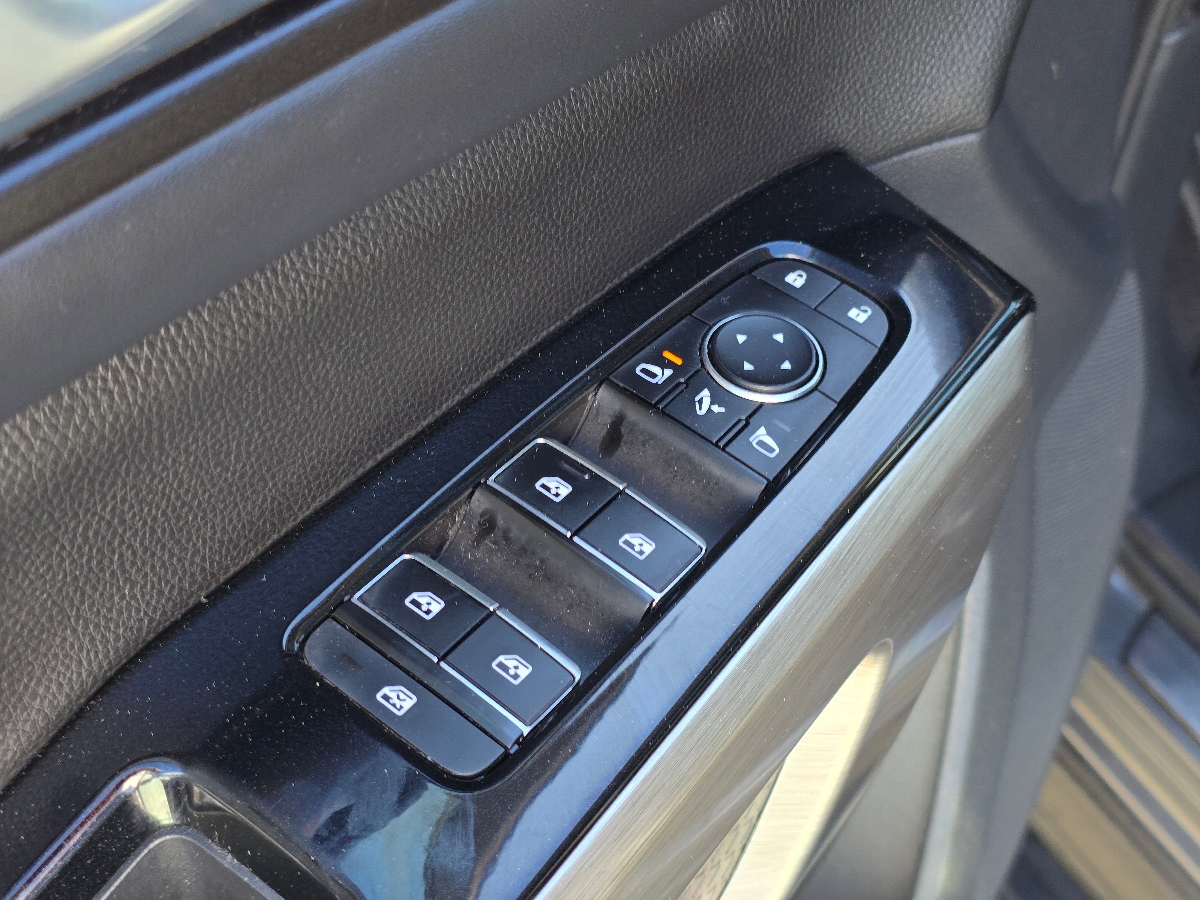 Used 2023 Nissan Pathfinder Platinum w/ Lighting Package (N93) AWD/4WD image 26