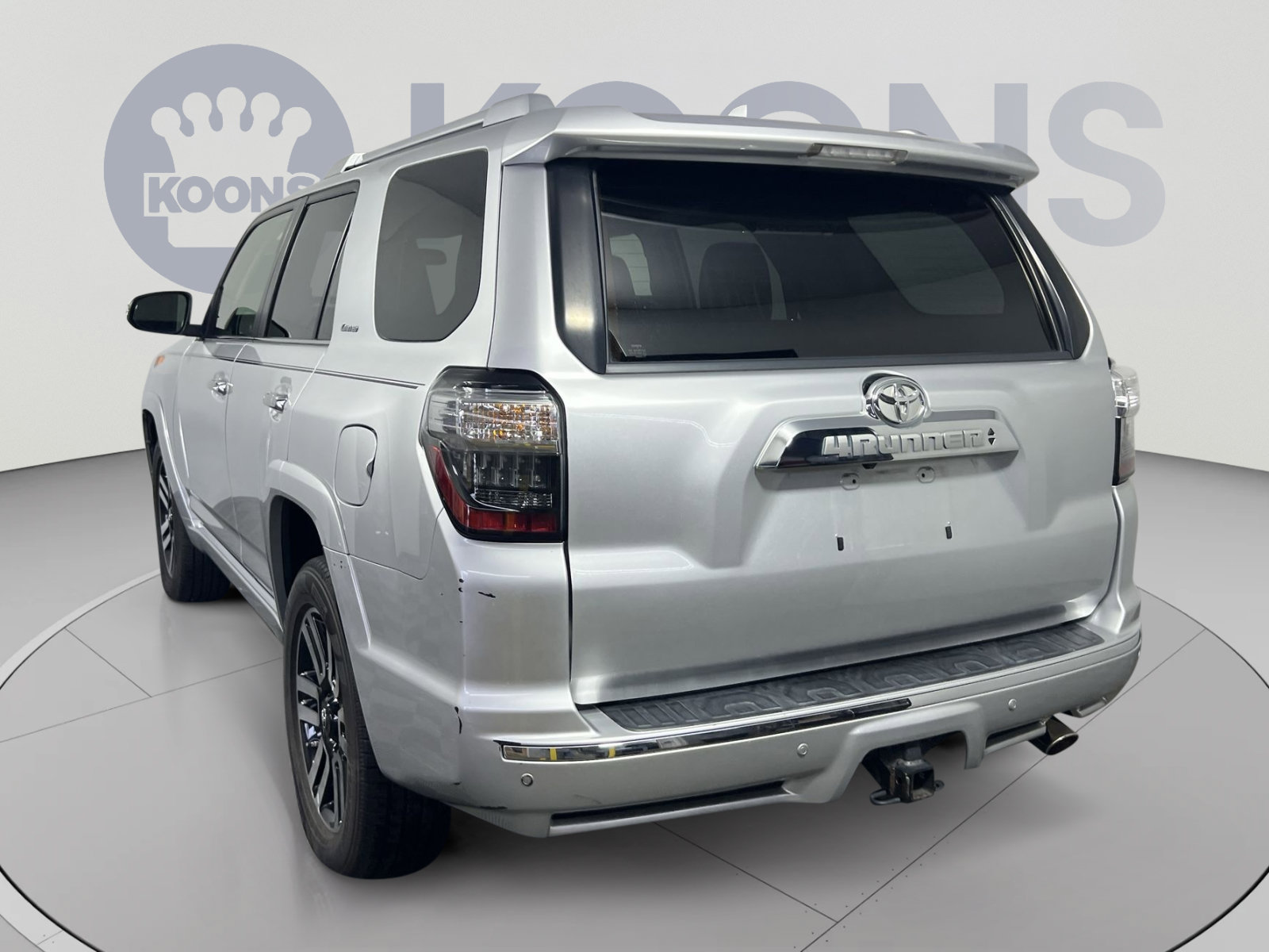 Used 2016 Toyota 4Runner Limited AWD/4WD image 4