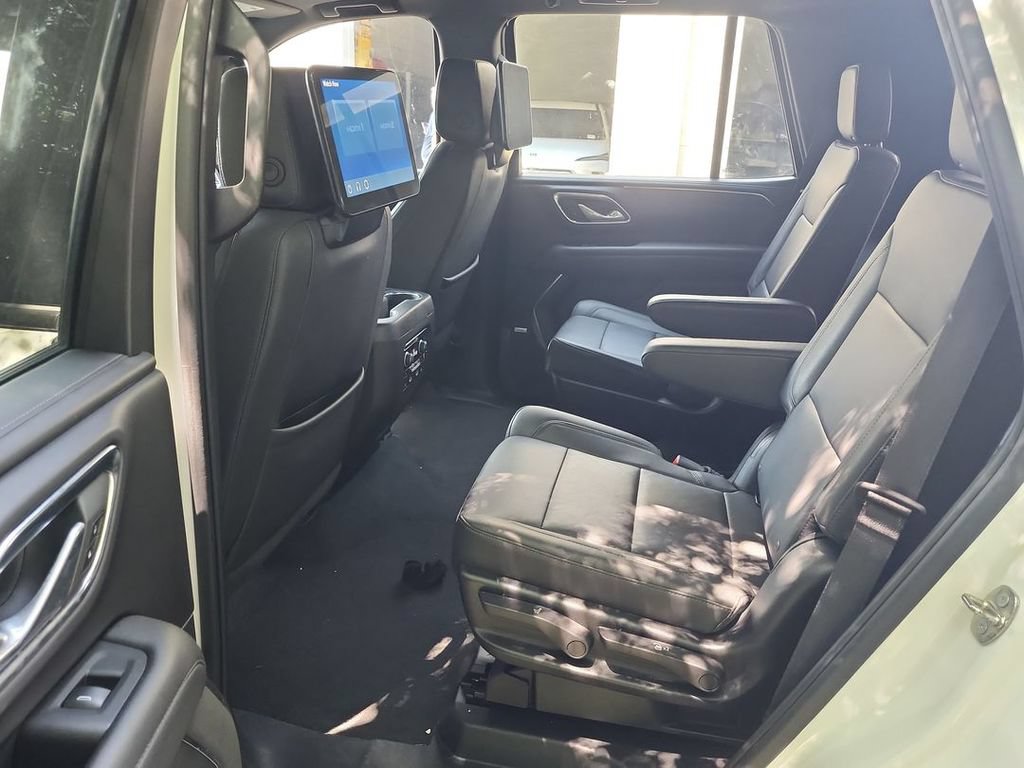 Certified 2023 Chevrolet Tahoe Z71 w/ Luxury Package AWD/4WD image 25