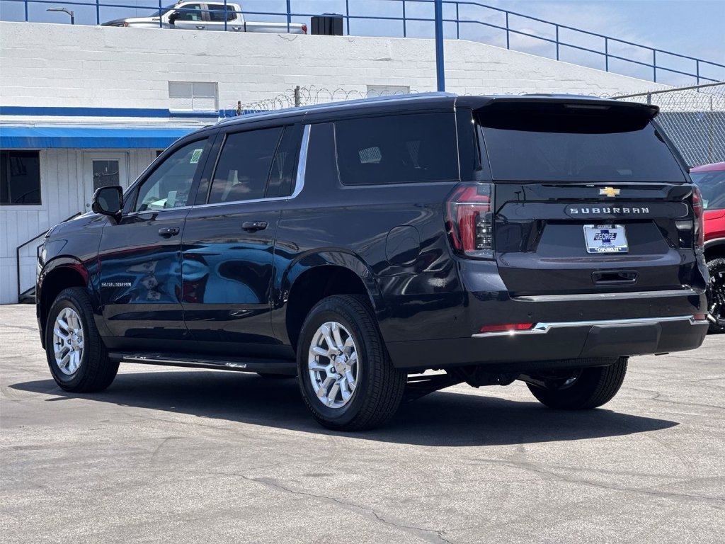 New 2026 Chevrolet Suburban LS RWD image 7