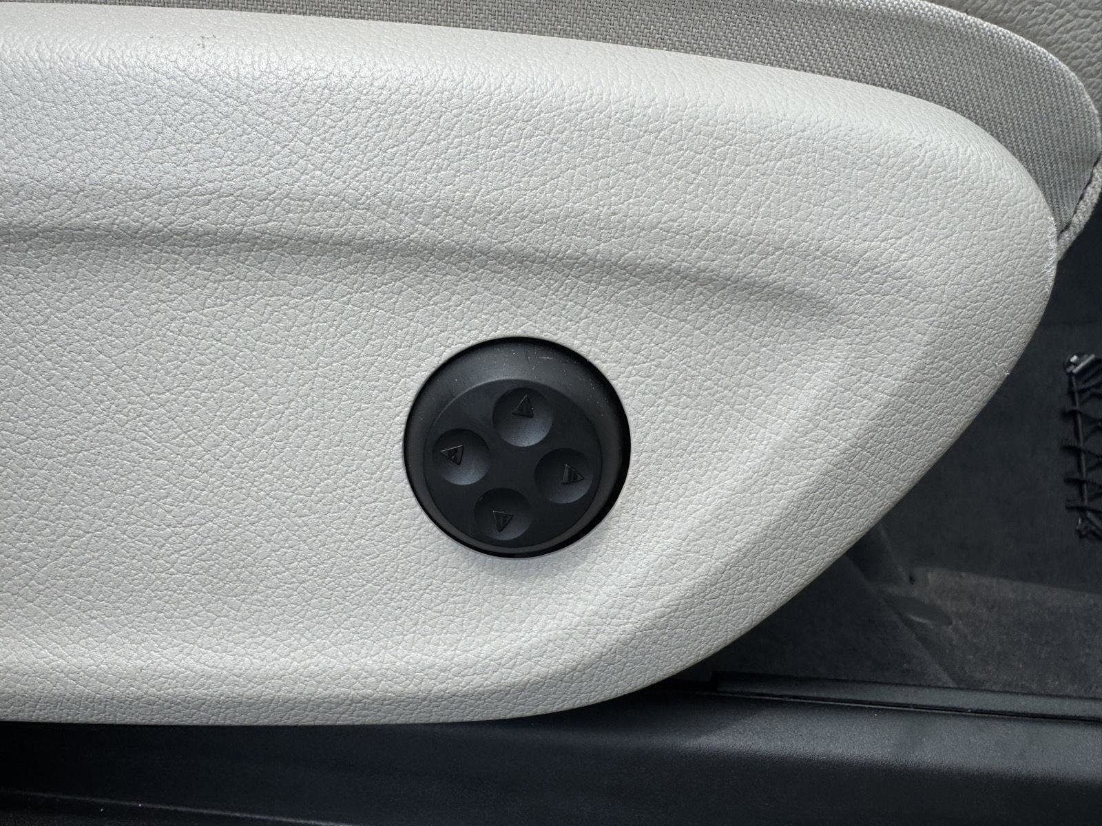 Used 2020 Mercedes-Benz GLE 350 image 31