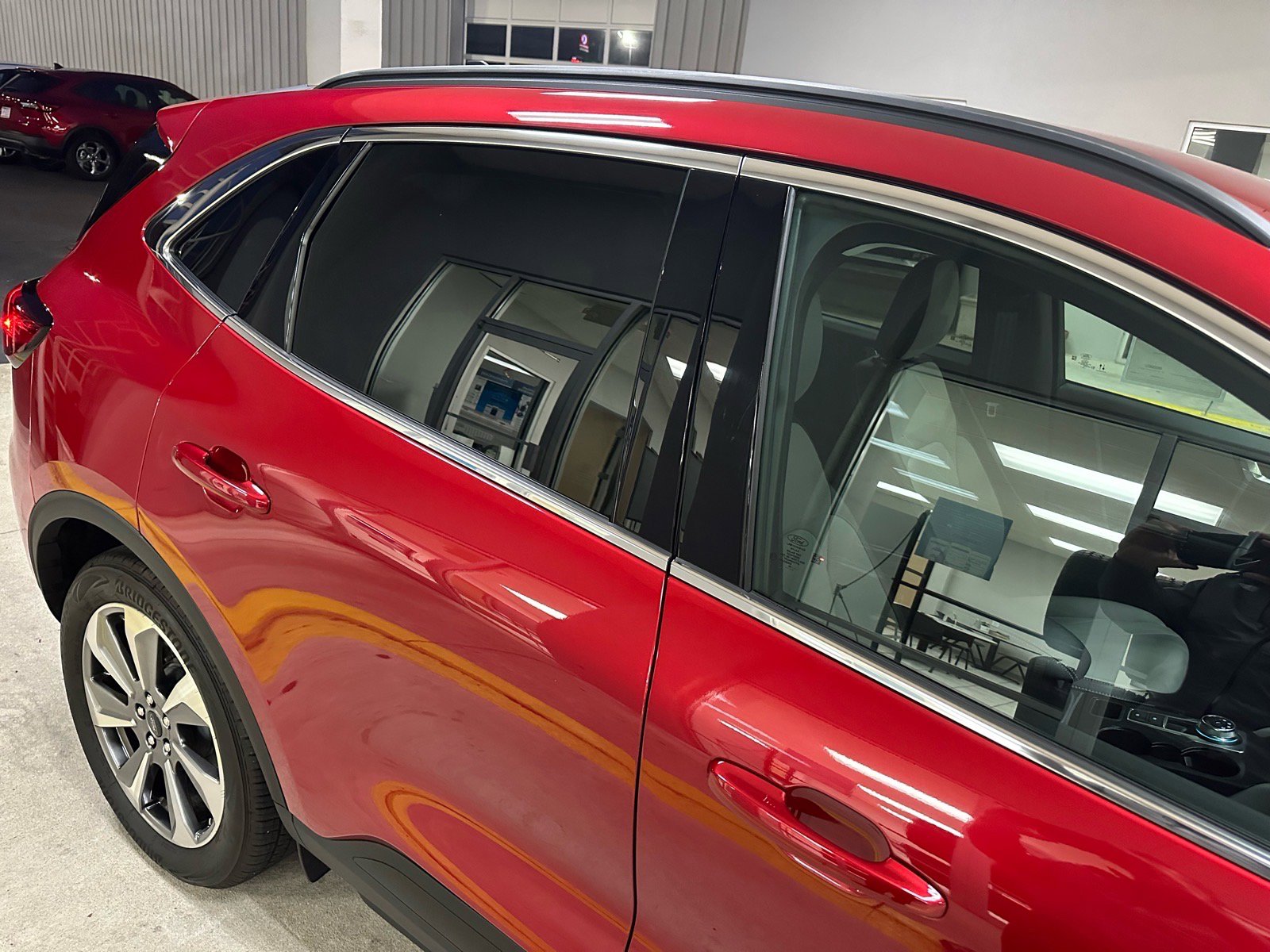 Certified 2025 Ford Escape Platinum w/ Premium Technology Package image 11