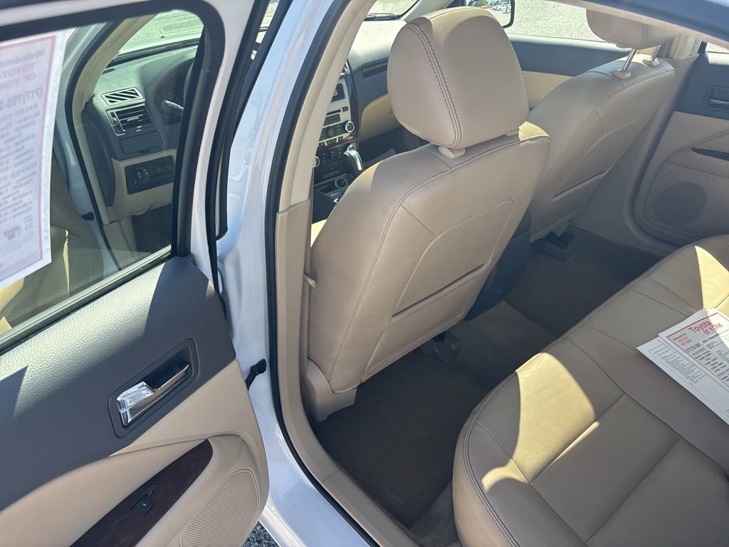 Used 2012 Ford Fusion SEL FWD image 24