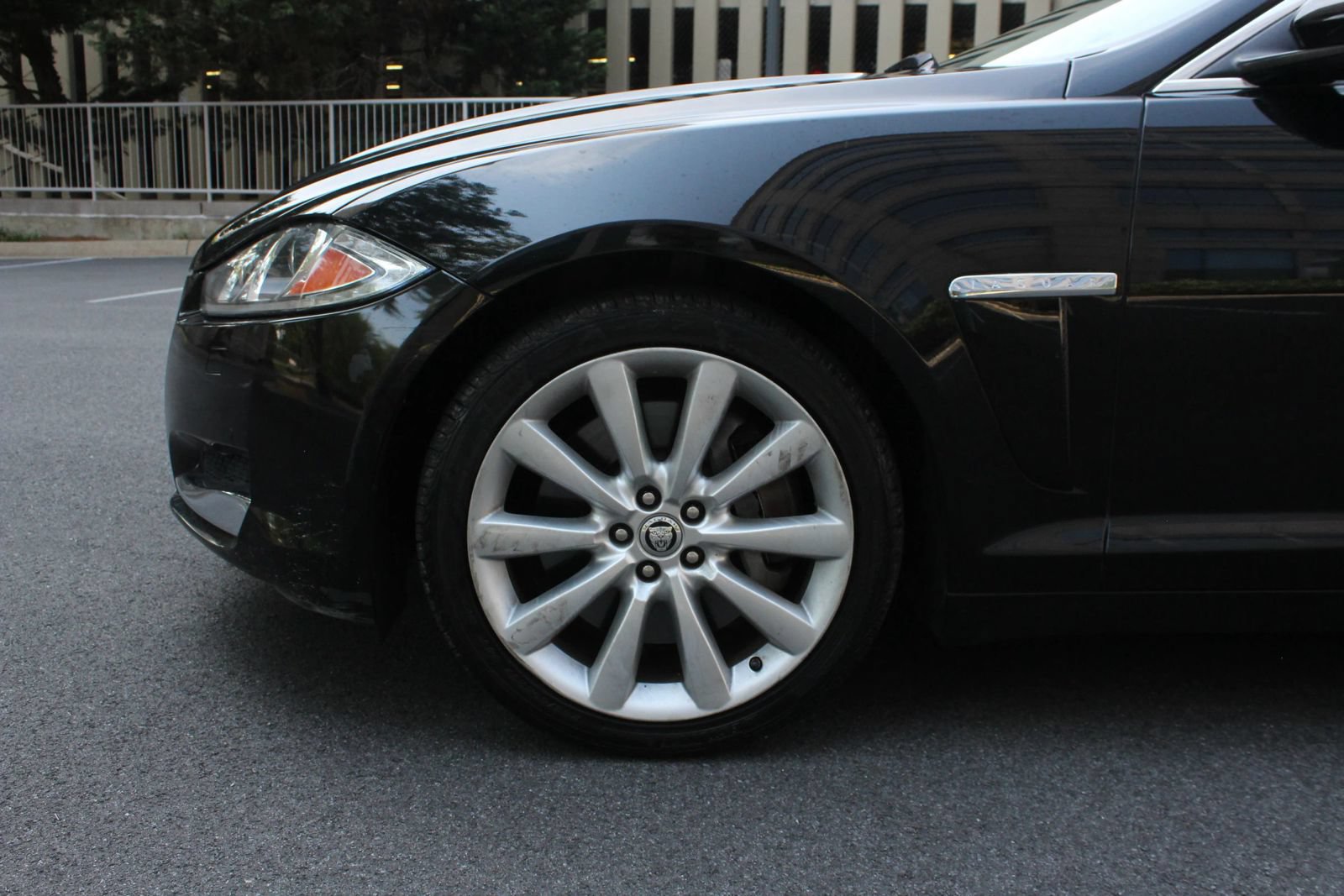 Used 2013 Jaguar XF 3.0 AWD/4WD image 11
