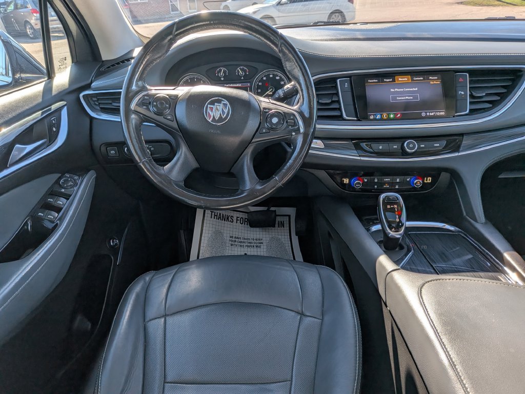 Used 2020 Buick Enclave Essence FWD image 17