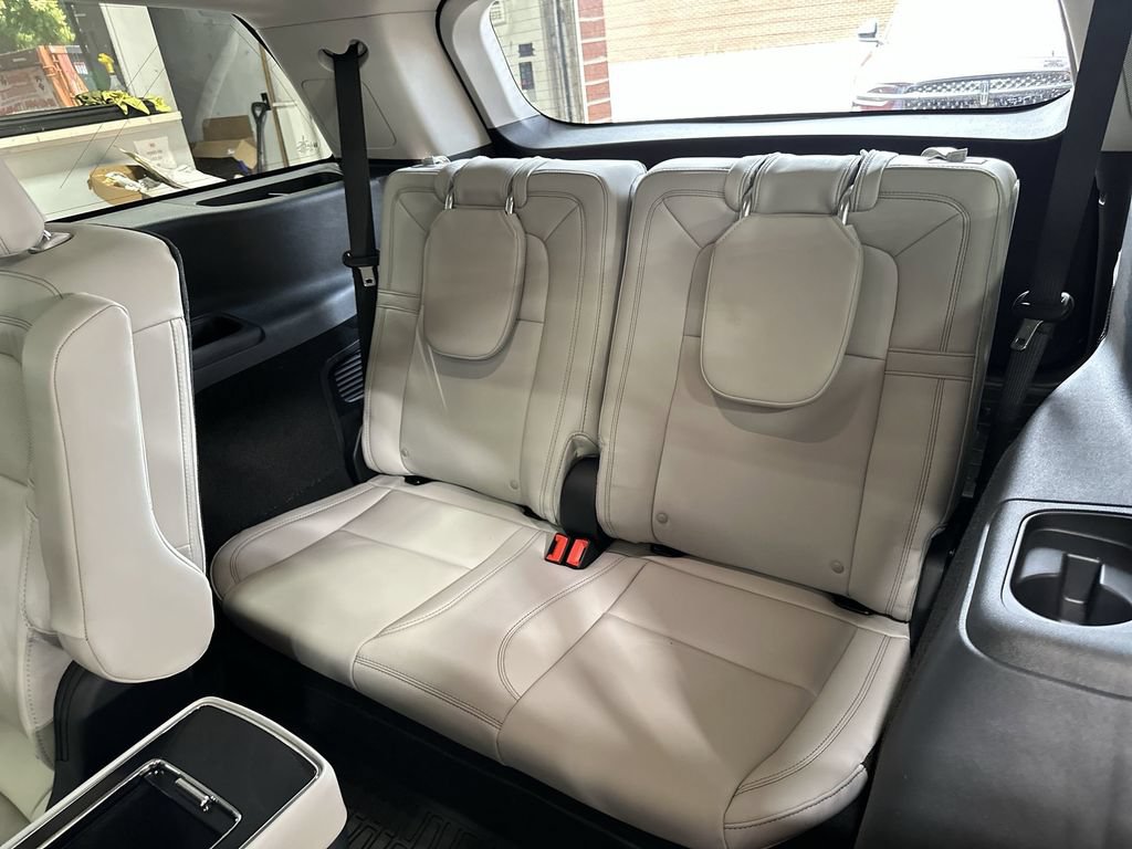 Used 2026 Lincoln Aviator Reserve AWD/4WD image 26
