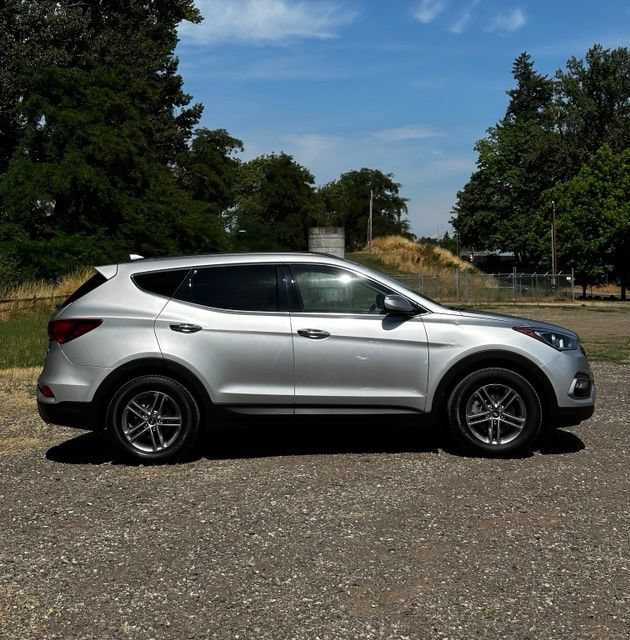 Used 2018 Hyundai Santa Fe Sport w/ 2.4L Value Package 02 AWD/4WD image 10