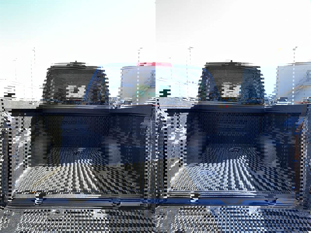 Used 2023 Nissan Frontier SV image 27