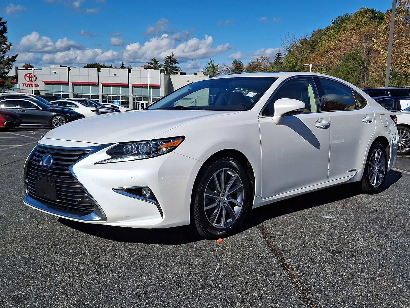 Used 2017 Lexus ES 300h