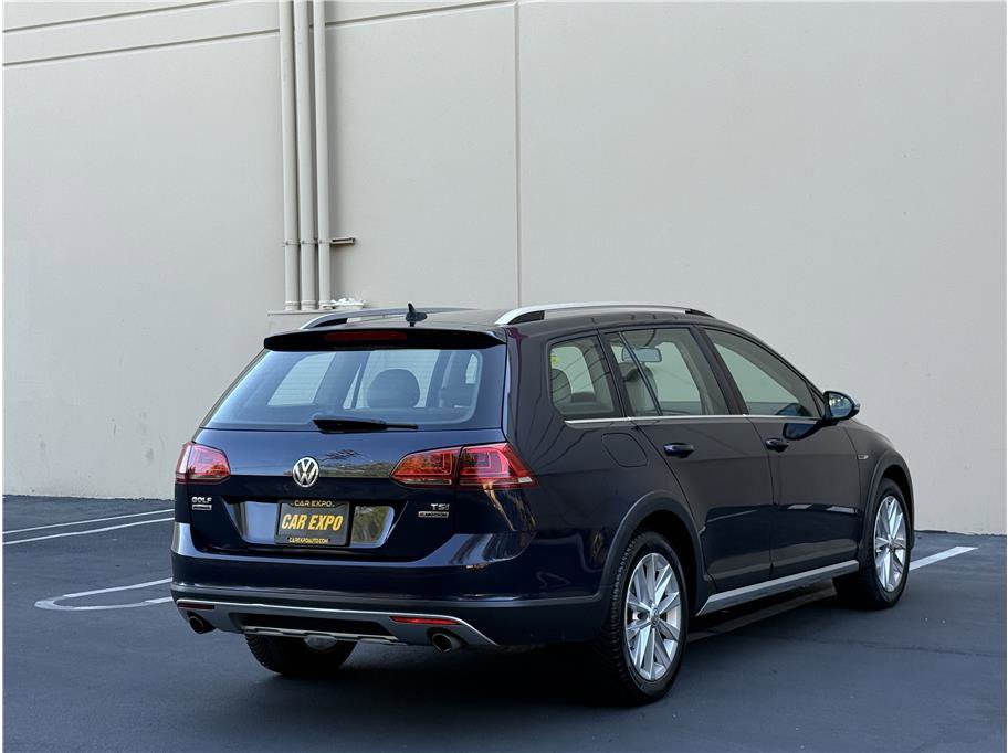 Used 2017 Volkswagen Golf Alltrack SE AWD/4WD image 6