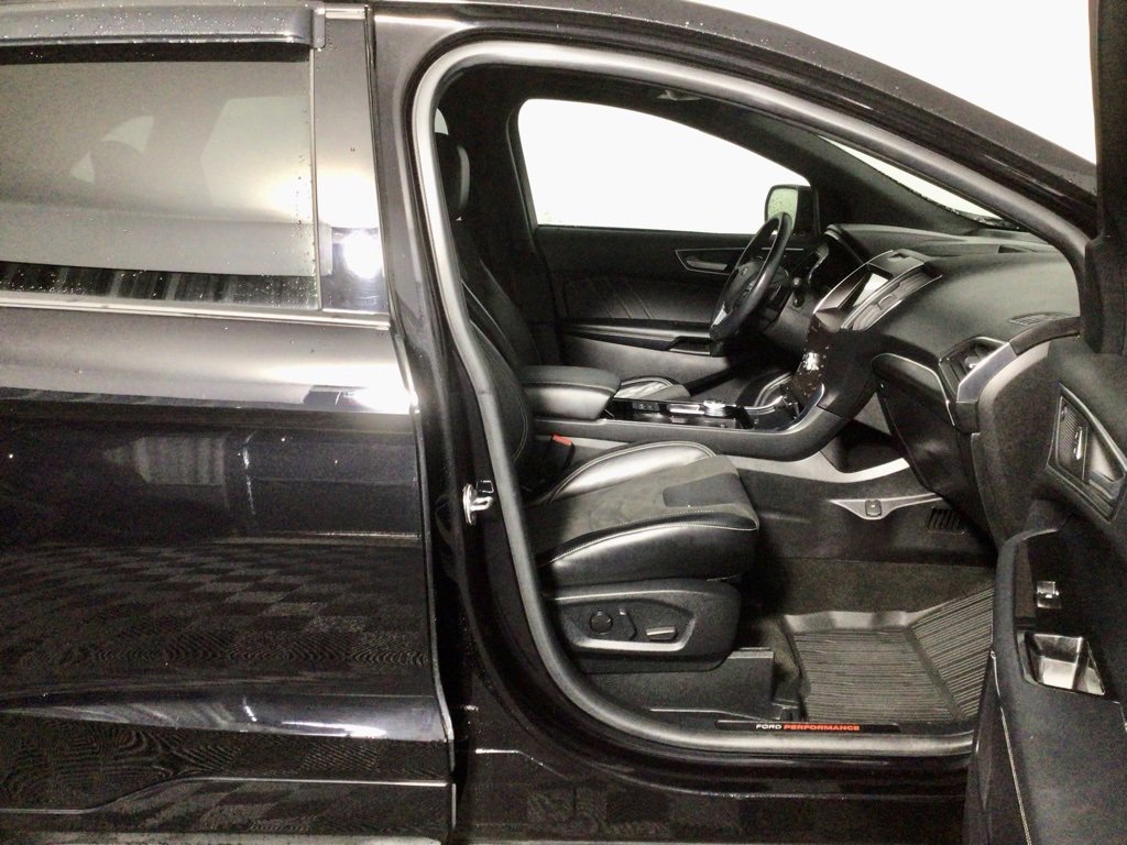 Used 2020 Ford Edge ST w/ Equipment Group 401A image 29