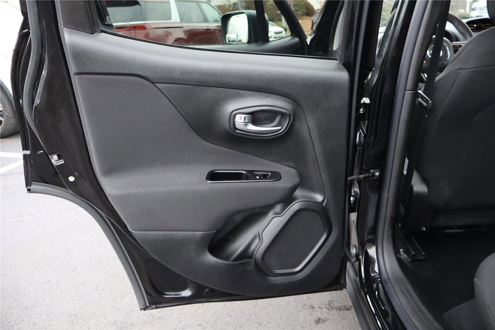 Used 2021 Jeep Renegade Sport image 24