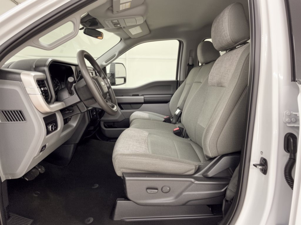 Certified 2024 Ford F250 XLT AWD/4WD image 5