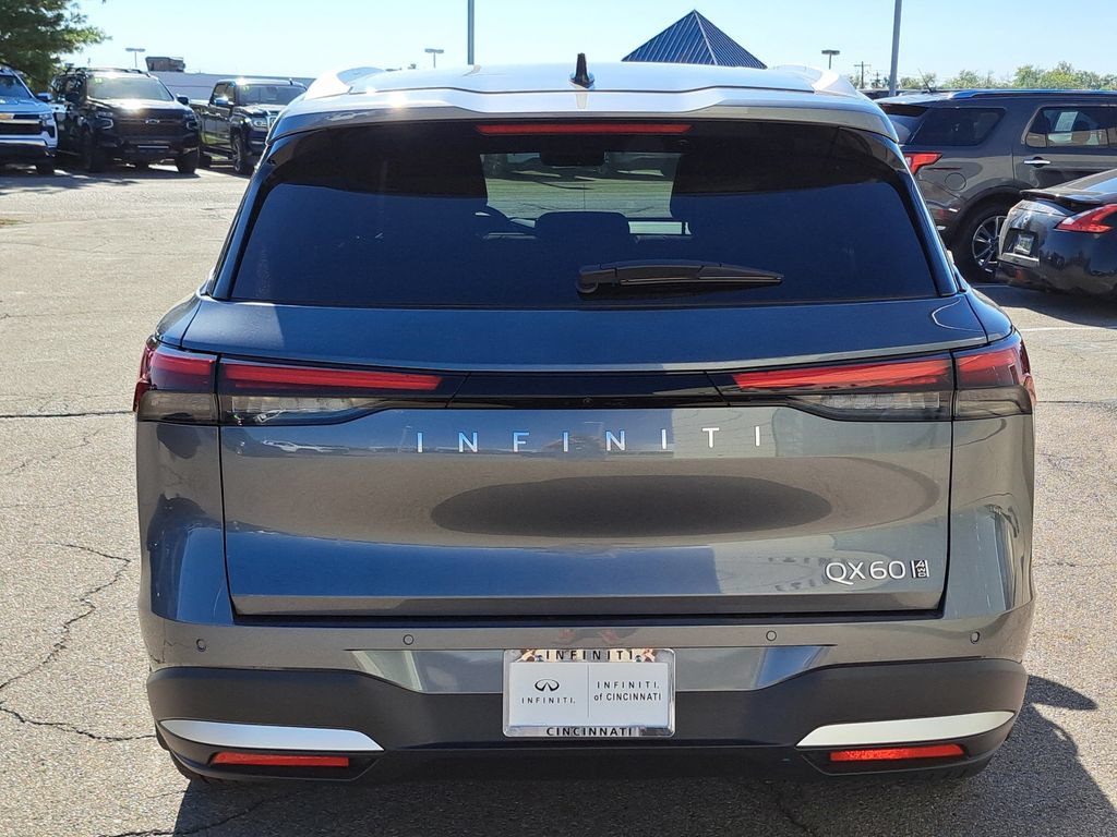 Certified 2026 INFINITI QX60 Luxe w/ Cargo Package AWD/4WD image 3