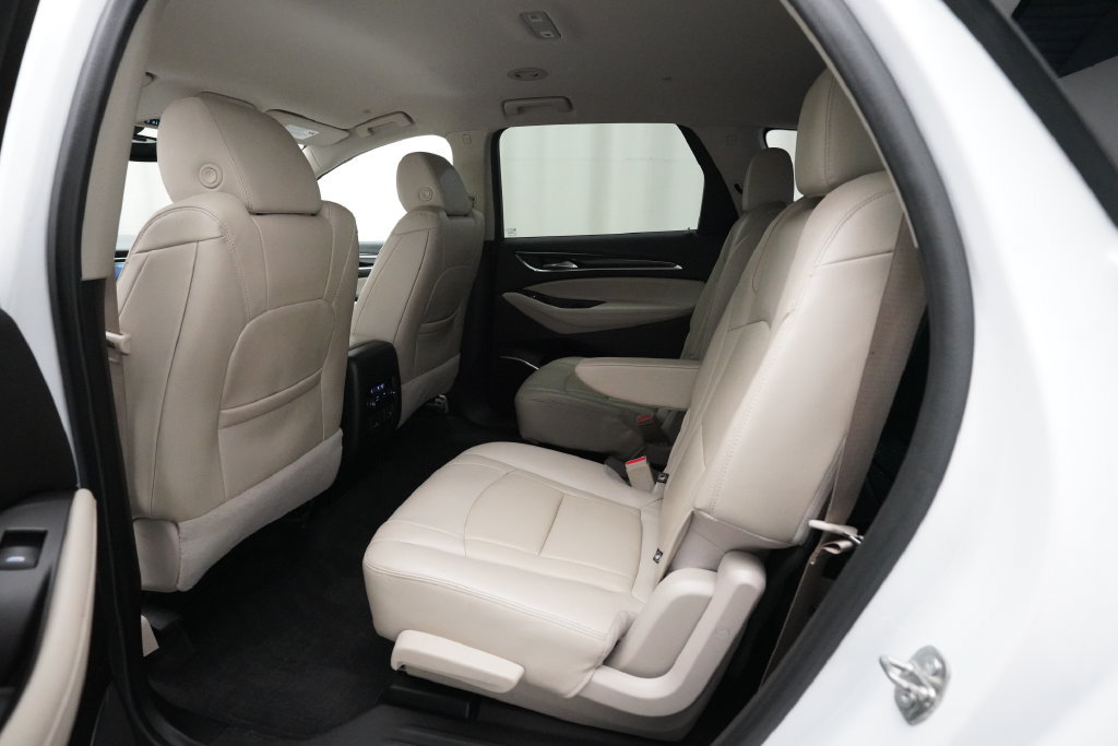 Used 2020 Buick Enclave Essence w/ Sound and Sites Package AWD/4WD image 16