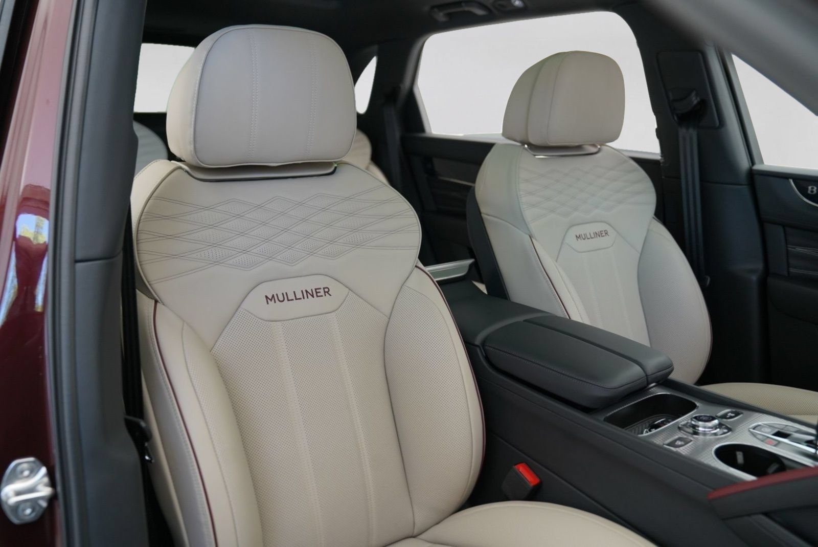 New 2026 Bentley Bentayga Extended Wheelbase AWD/4WD image 40