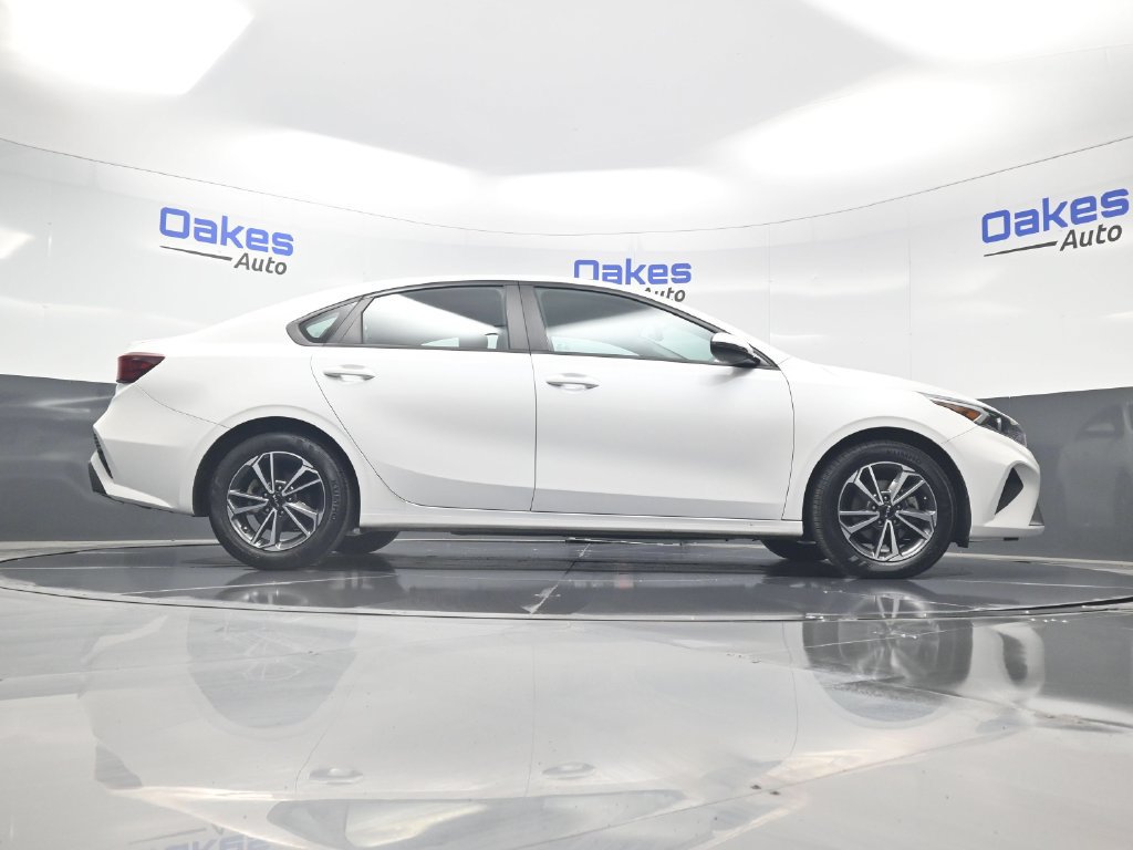 Certified 2023 Kia Forte LXS w/ LXS Technology Package FWD image 41