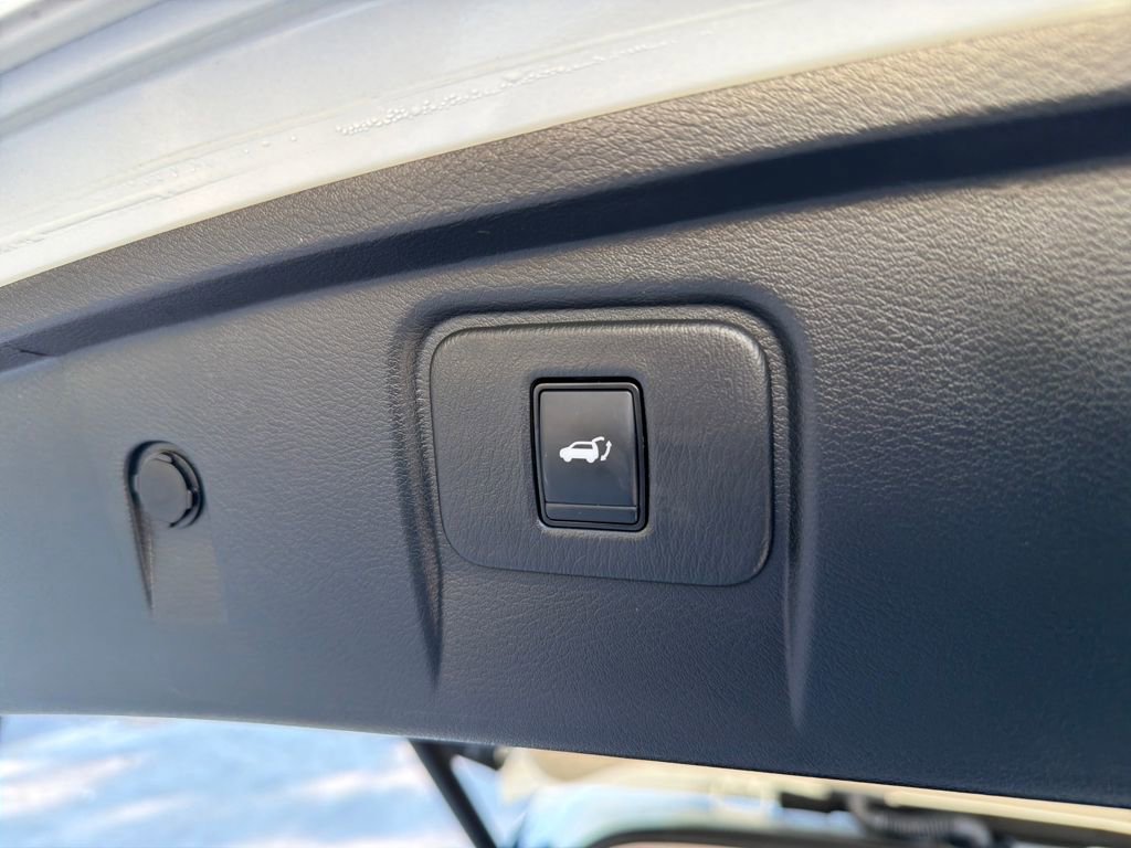Used 2024 Nissan Murano SL w/ Cargo Package image 36