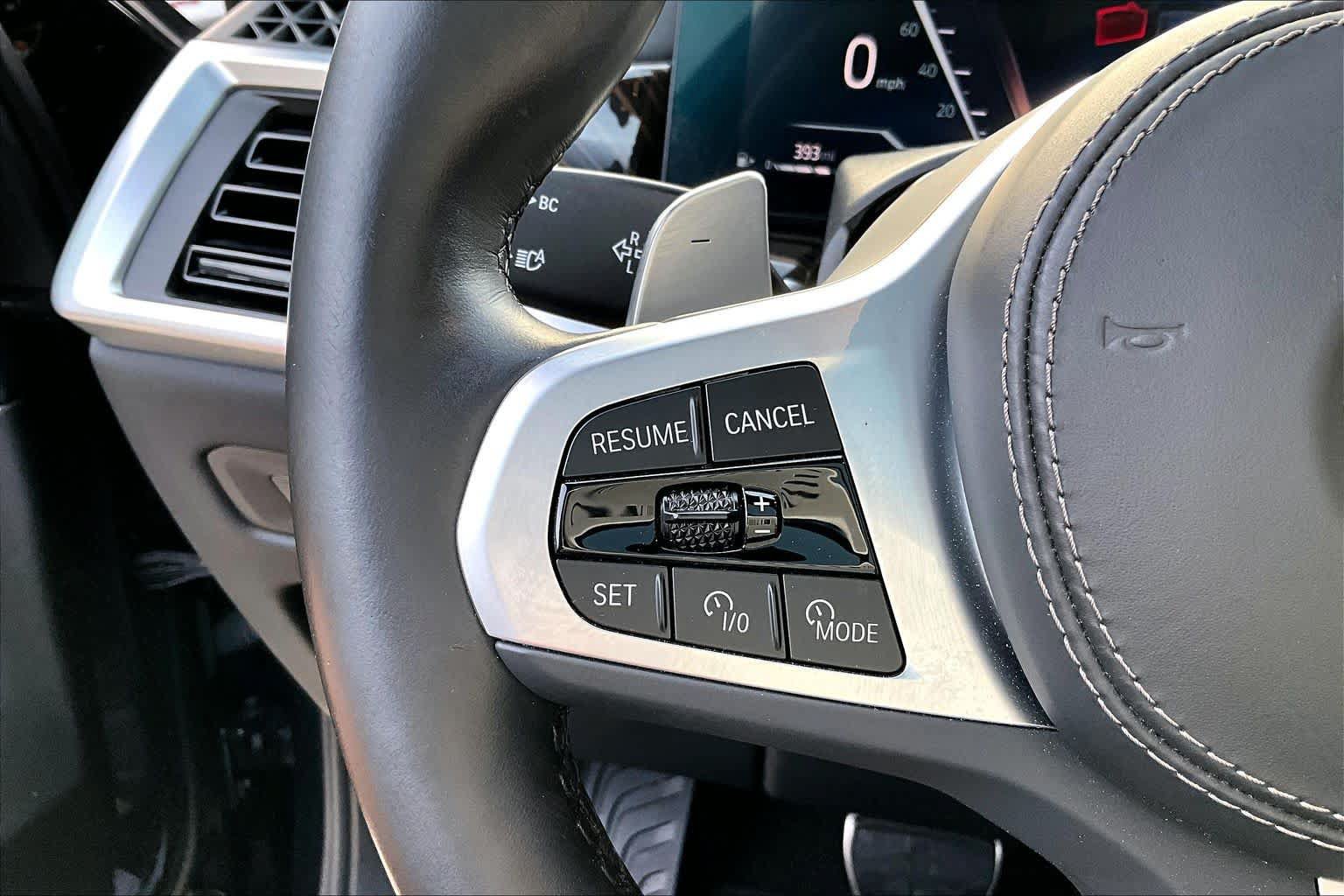 Used 2025 BMW X6 xDrive40i w/ Climate Comfort Package AWD/4WD image 45