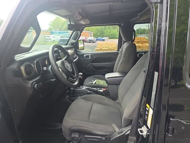Used 2022 Jeep Wrangler Unlimited Sport AWD/4WD image 9