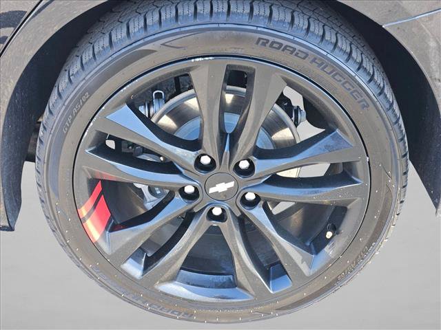 Used 2018 Chevrolet Malibu LT w/ Leather Package FWD image 8