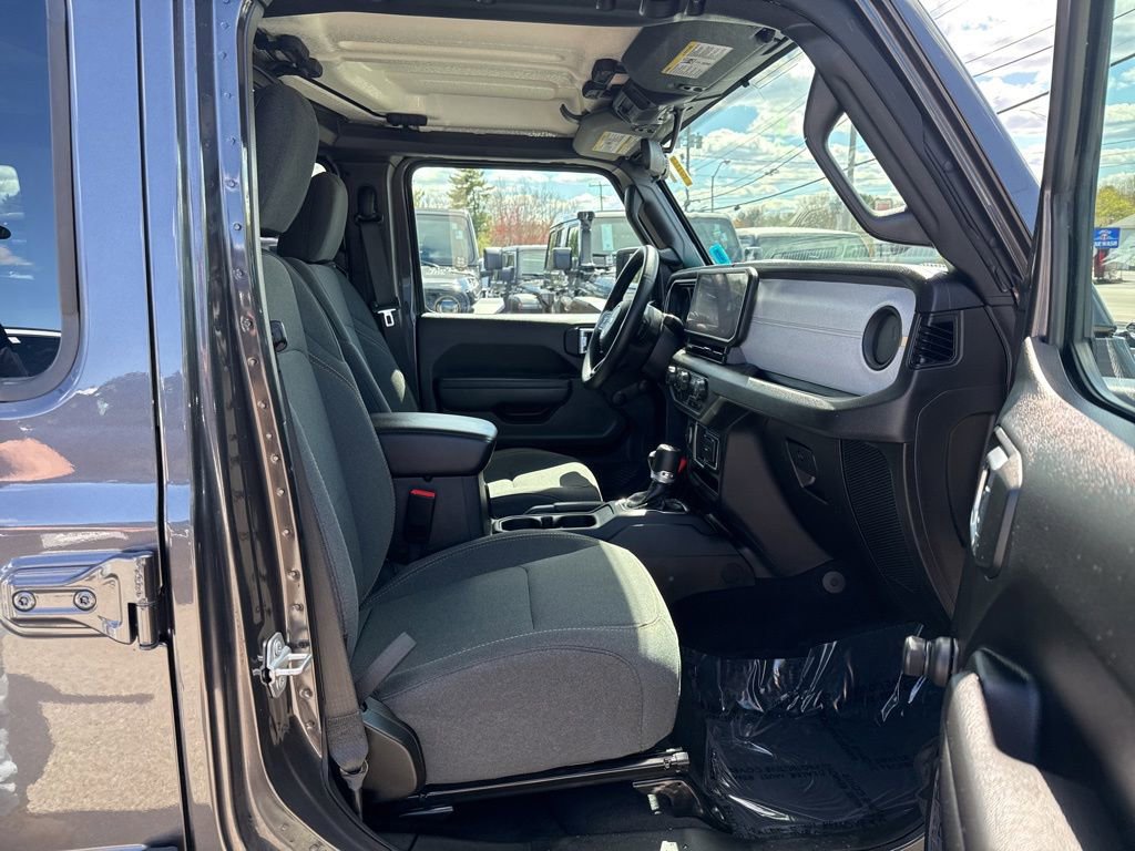 Certified 2024 Jeep Wrangler Unlimited Sport AWD/4WD image 26